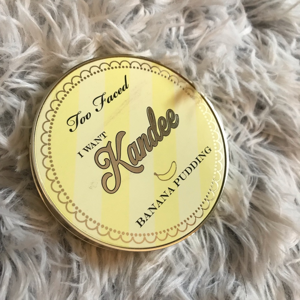 Too Faced I Want Kandee Banana Pudding Face Powder